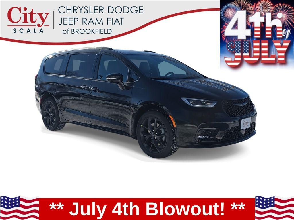 New 2026 Chrysler Pacifica L