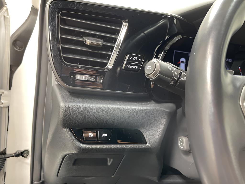 صورة 7 لـ 2025 Lexus NX 350 PREMIUM