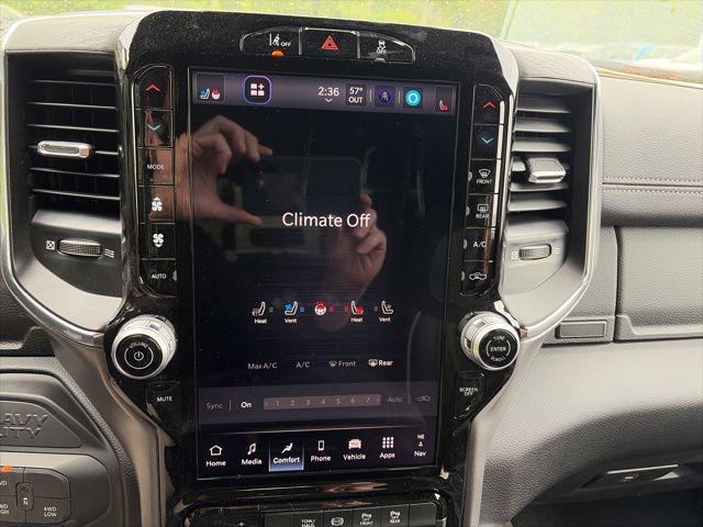 صورة مصغرة 20 لـ 2026 RAM 2500 LARAMIE CREW CAB 4X4 6'4' BOX
