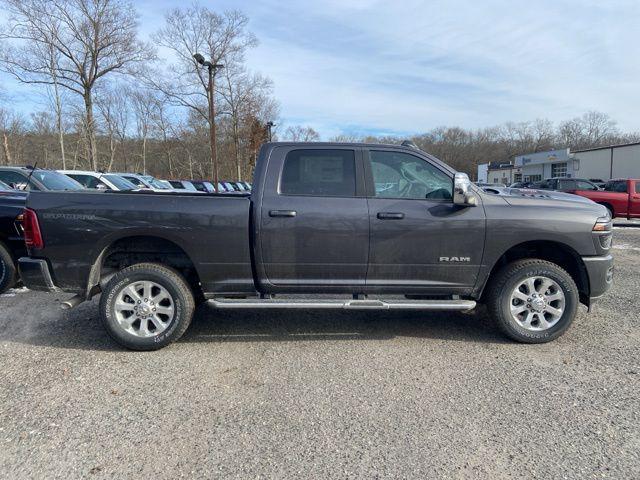 2026 RAM 2500 LARAMIE CREW CAB 4X4 6'4' BOX photo 7