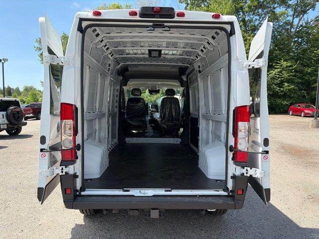 صورة 9 لـ 2026 RAM PROMASTER 2500 TRADESMAN