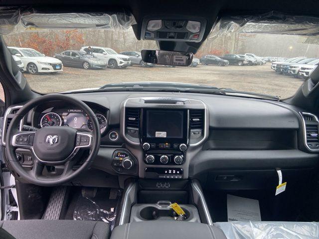 صورة مصغرة 13 لـ 2026 RAM 1500 EXPRESS