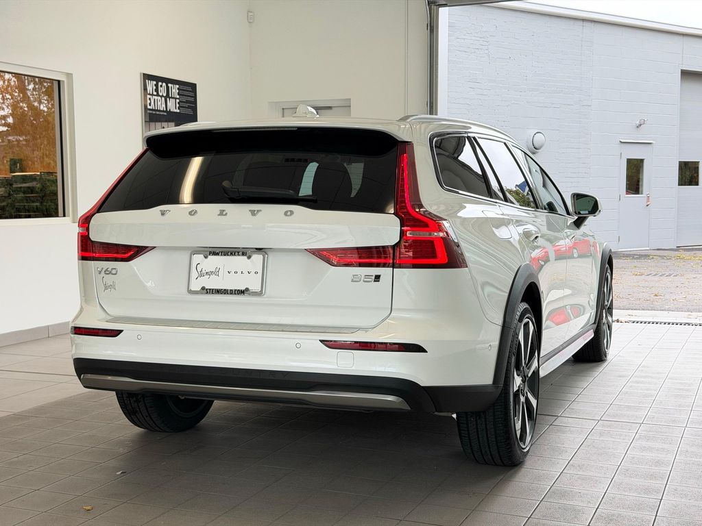 2024 Volvo V60 CROSS COUNTRY B5 ULTIMATE 照片 5
