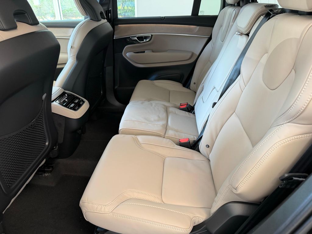 صورة مصغرة 22 لـ 2026 Volvo XC90 ULTRA DARK THEME, B6 AWD GAS (MILD HYBRID), G