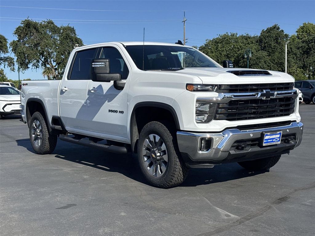 New 2026 Chevrolet Silverado 3500 LT