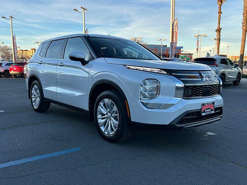 New 2026 Mitsubishi Outlander SE 1.5T 2WD