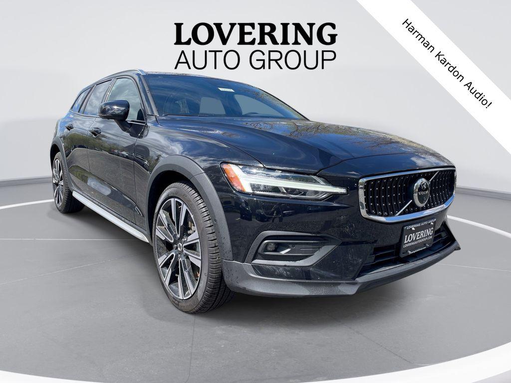 New 2026 Volvo V60 Cross Country B5 Ultra