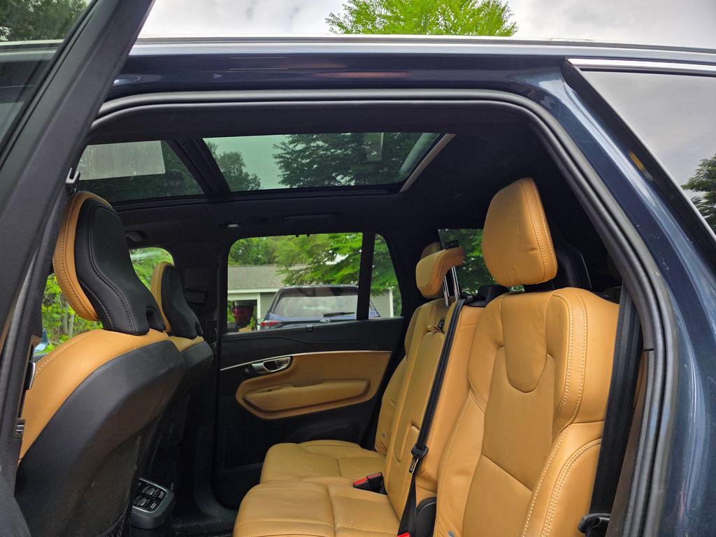 2023 Volvo XC90 B6 ULTIMATE 7-SEATER — фото 9