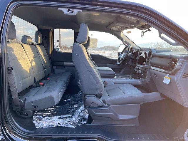 صورة مصغرة 32 لـ 2026 FORD F-150 XLT