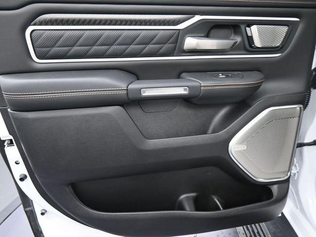 صورة مصغرة 26 لـ 2026 RAM 1500 ST