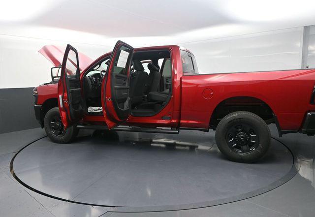 صورة مصغرة 25 لـ 2026 RAM 3500 TRADESMAN CREW CAB 4X4 6'4' BOX