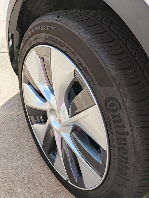 صورة 2 لـ 2023 Tesla MODEL Y LONG RANGE DUAL MOTOR ALL-WHEEL DRIVE