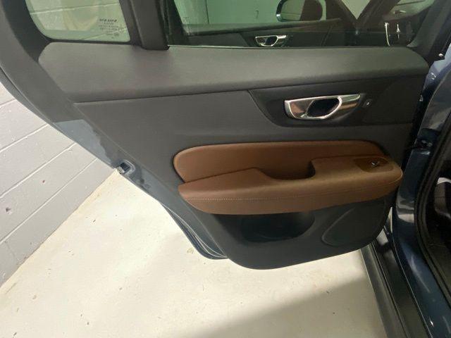 صورة 8 لـ 2025 Volvo V60 CROSS COUNTRY B5 PLUS