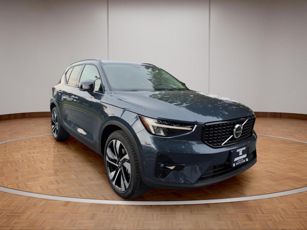 New 2026 Volvo XC40 B5 Plus