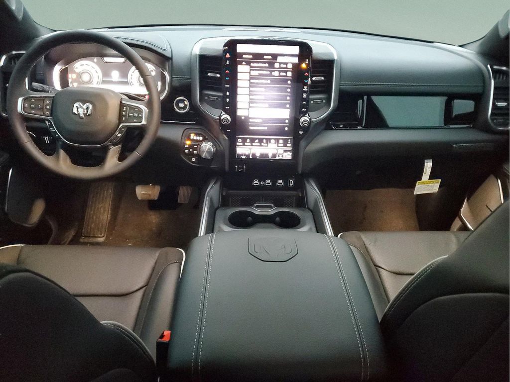 صورة 8 لـ 2026 RAM 1500 LARAMIE