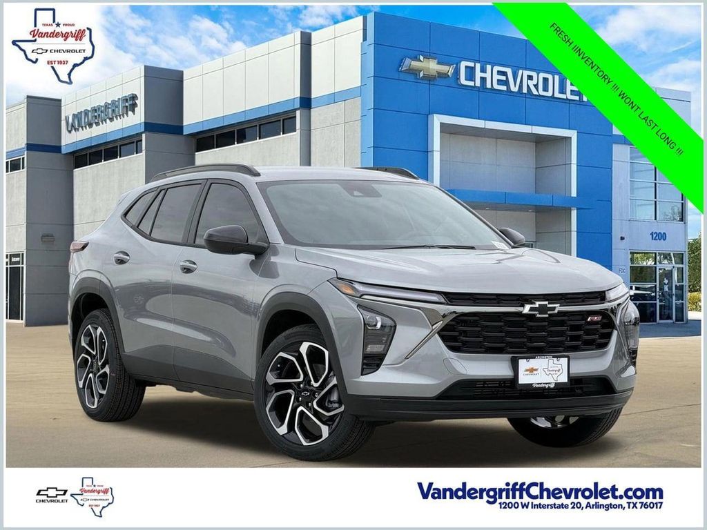 New 2026 Chevrolet Trax FWD 2RS