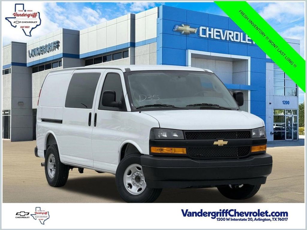 New 2026 Chevrolet Express 2500 LT
