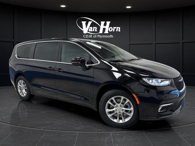 New 2026 Chrysler Pacifica L