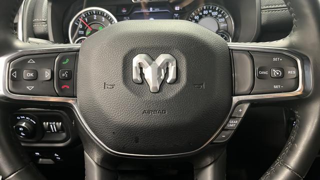 2024 RAM 1500 LARAMIE thumbnail 16
