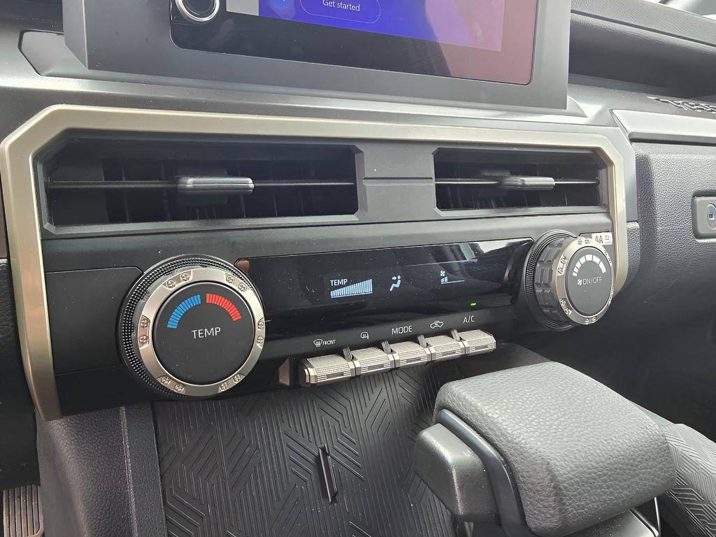 صورة مصغرة 18 لـ 2025 Toyota TACOMA SR5