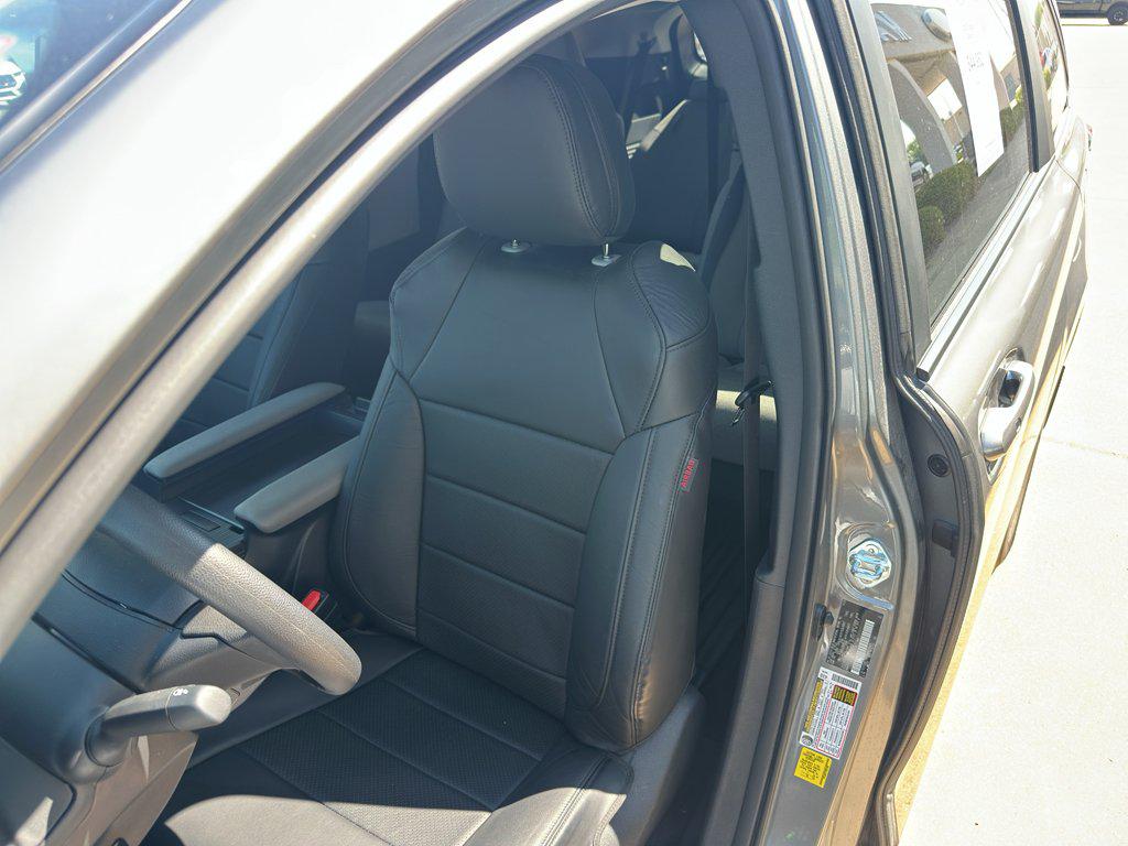 2026 Toyota SIENNA LE thumbnail 25