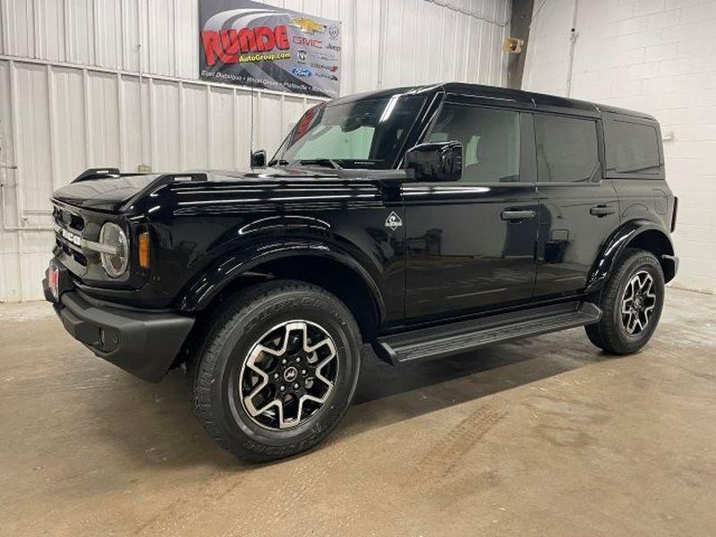 2026 FORD BRONCO OUTER BANKS photo 1