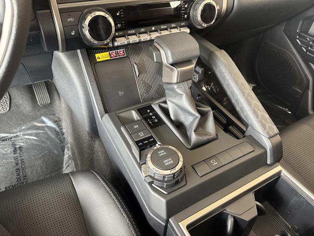 2026 Toyota 4RUNNER LIMITED — миниатюра 25