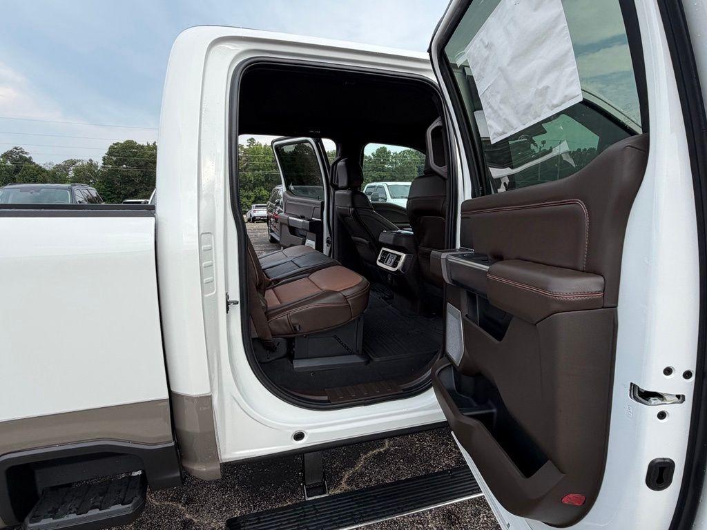 2026 FORD F-250 KING RANCH — миниатюра 15