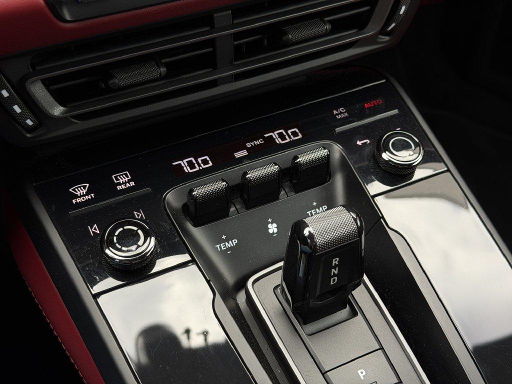 2022 Porsche 911 CARRERA 4 GTS — миниатюра 28