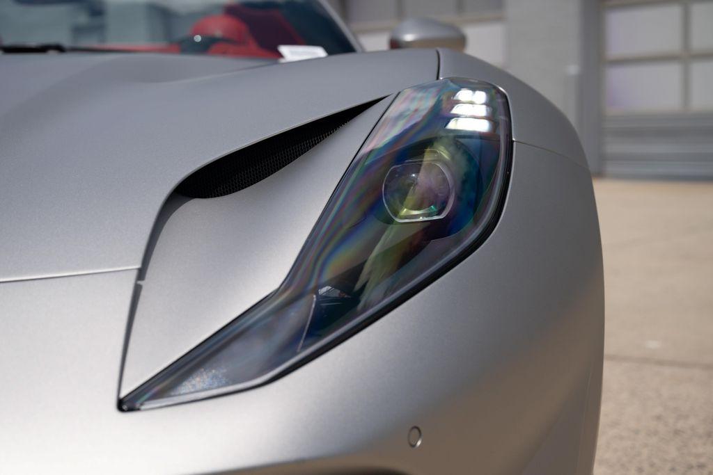 صورة 12 لـ 2022 Ferrari 812 GTS BASE