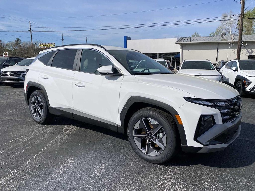 New 2026 Hyundai TUCSON SEL