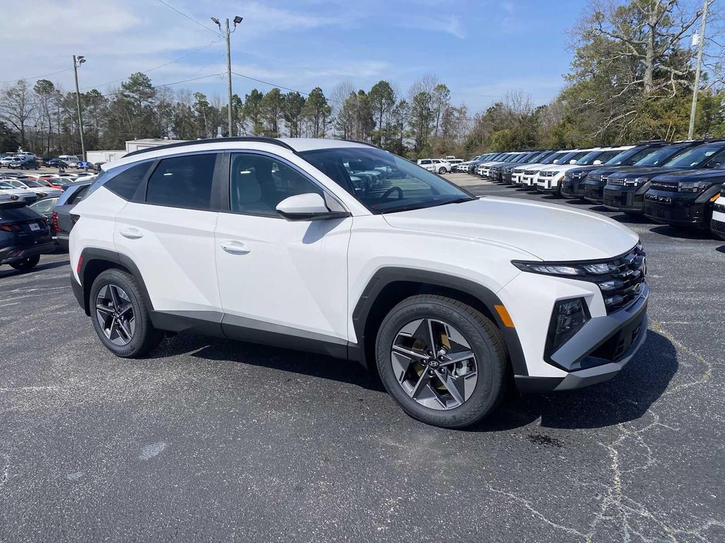 New 2026 Hyundai TUCSON SEL