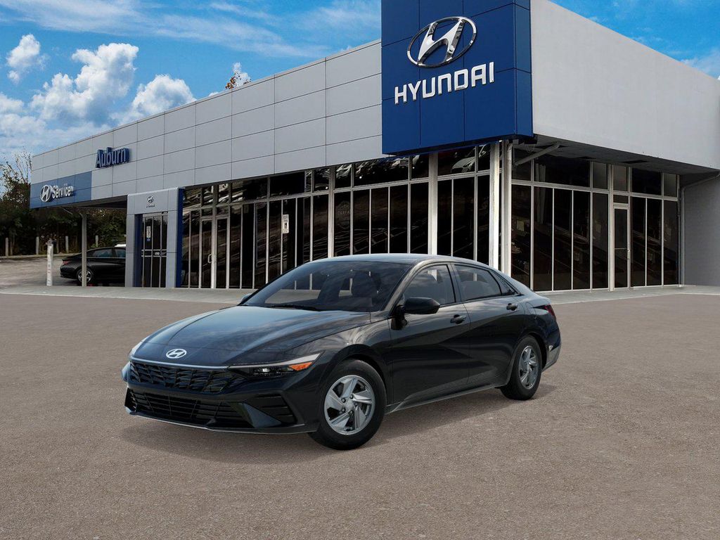 New 2026 Hyundai ELANTRA SE
