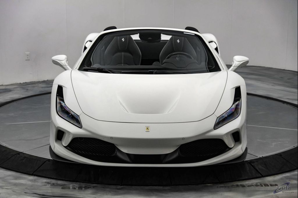 صورة مصغرة 39 لـ 2022 Ferrari F8 SPIDER CONVERTIBLE
