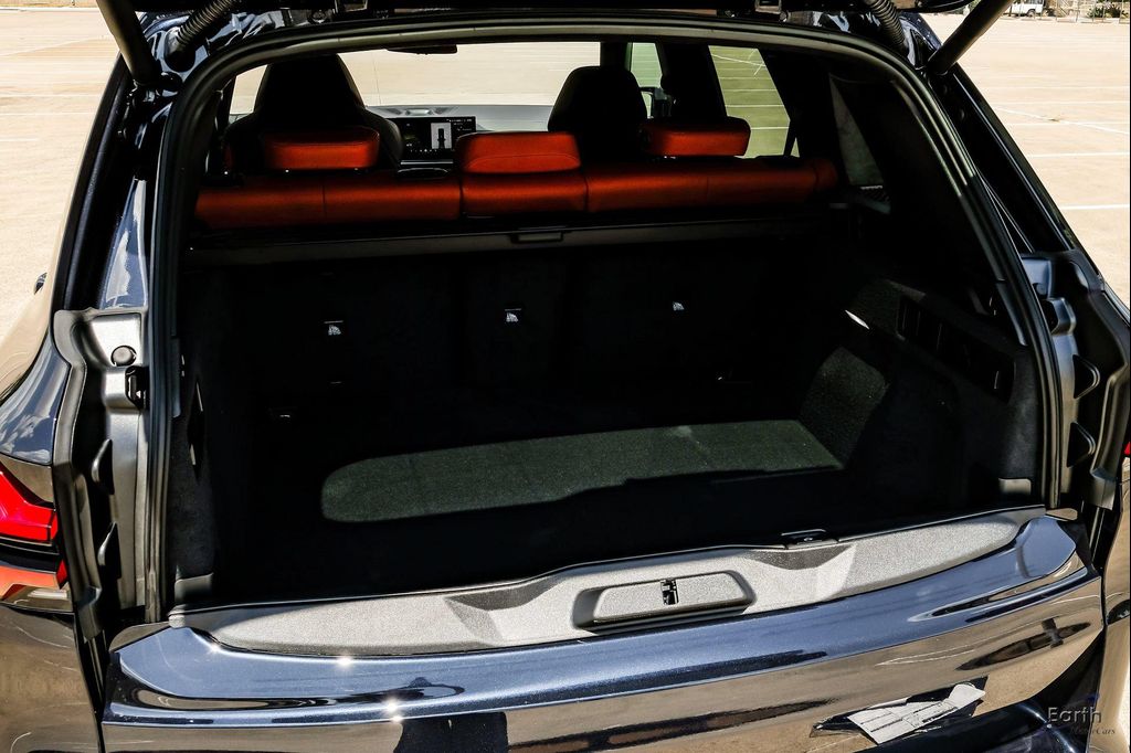 2026 BMW X5 M BASE 缩略图 91