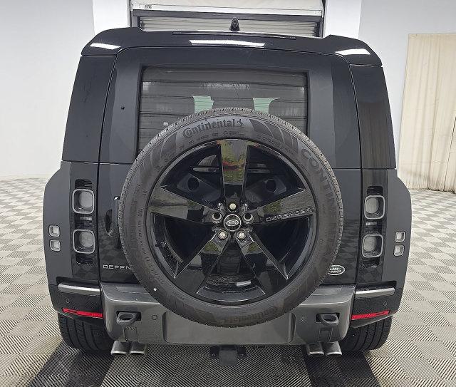 صورة 9 لـ 2023 LAND Rover DEFENDER V8