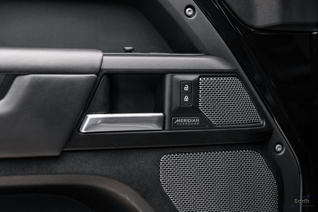 2022 LAND Rover DEFENDER 110 V8 — миниатюра 86