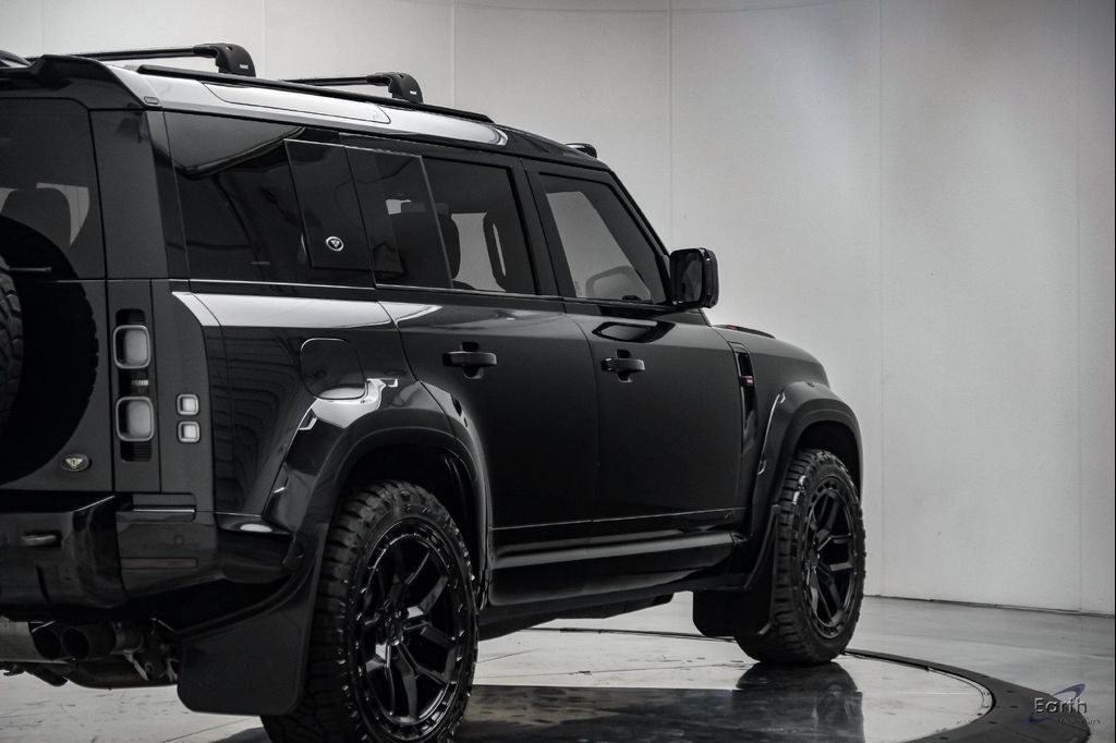 2022 LAND Rover DEFENDER 110 V8 — миниатюра 19