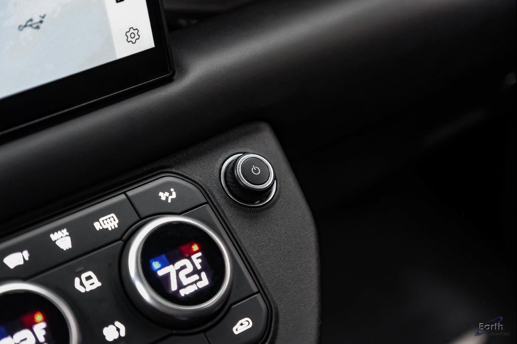 2022 LAND Rover DEFENDER 110 V8 — миниатюра 63