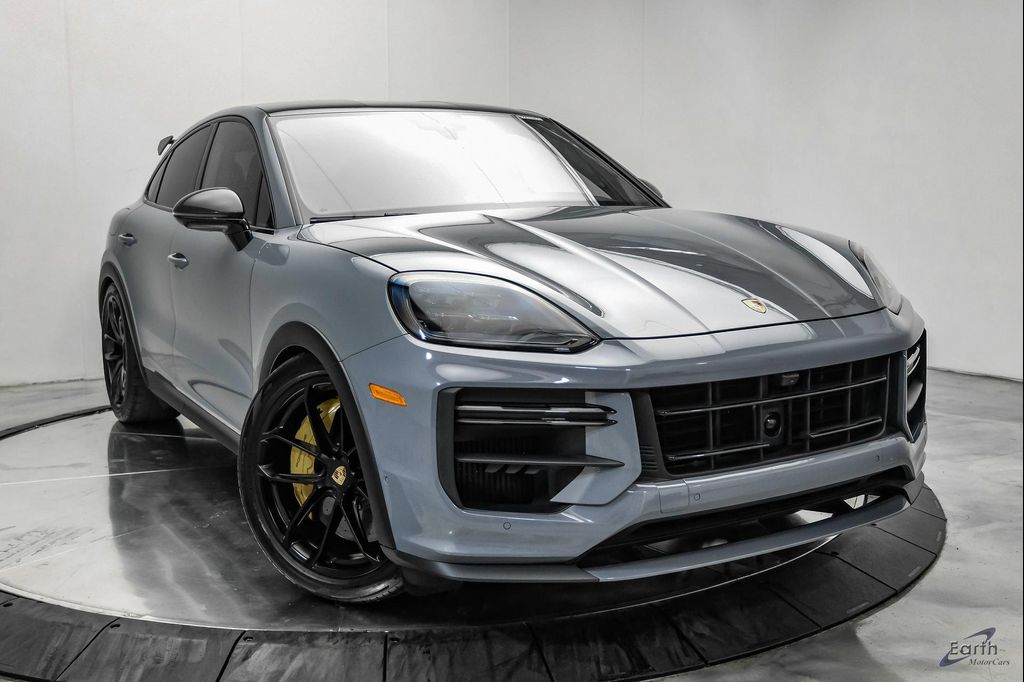 2024 Porsche CAYENNE TURBO GT — миниатюра 24
