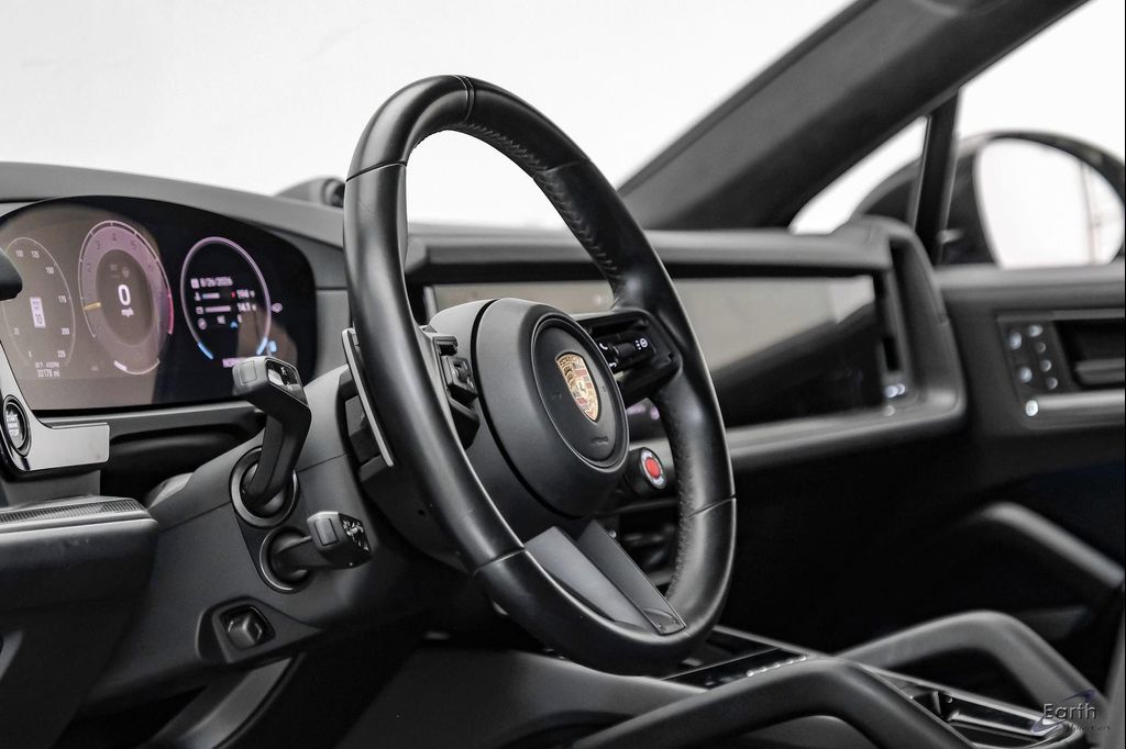 2024 Porsche CAYENNE TURBO GT — миниатюра 41
