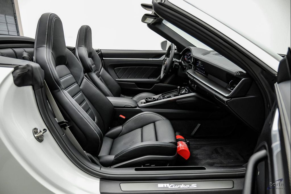 صورة مصغرة 58 لـ 2024 Porsche 911 TURBO S