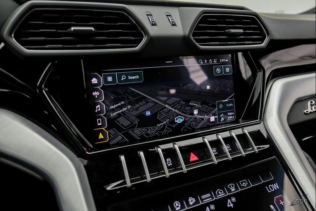 صورة مصغرة 70 لـ 2022 Lamborghini URUS AWD