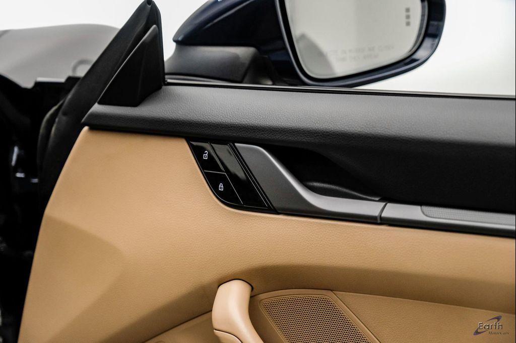 صورة مصغرة 76 لـ 2020 Porsche 911 CARRERA