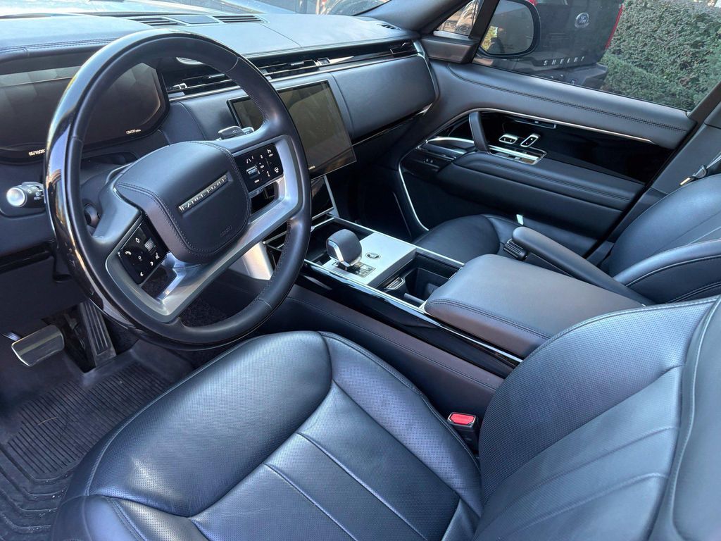 صورة 8 لـ 2025 LAND Rover RANGE ROVER P530 SE 7 SEAT