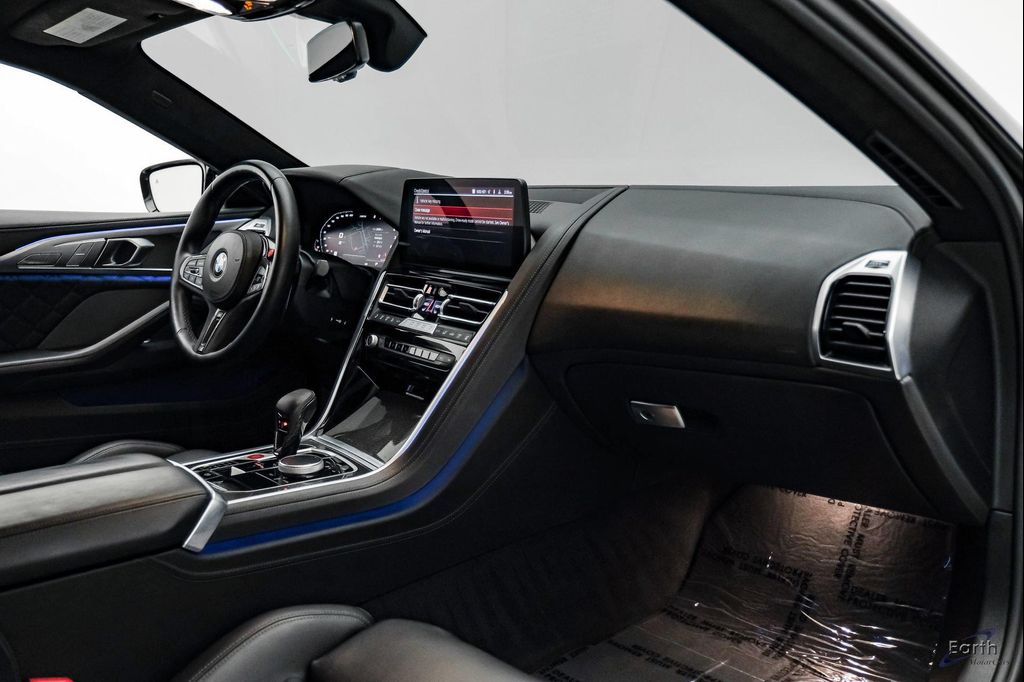 صورة مصغرة 42 لـ 2023 BMW M8 COMPETITION