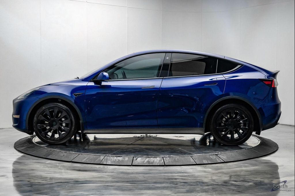 TESLA MODEL Y LONG RANGE DUAL MOTOR ALL-WHEEL DRIVE - 6