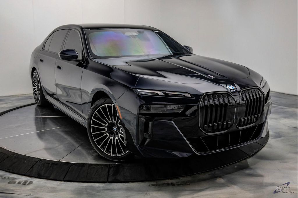2025 BMW I7 XDRIVE60 thumbnail 26