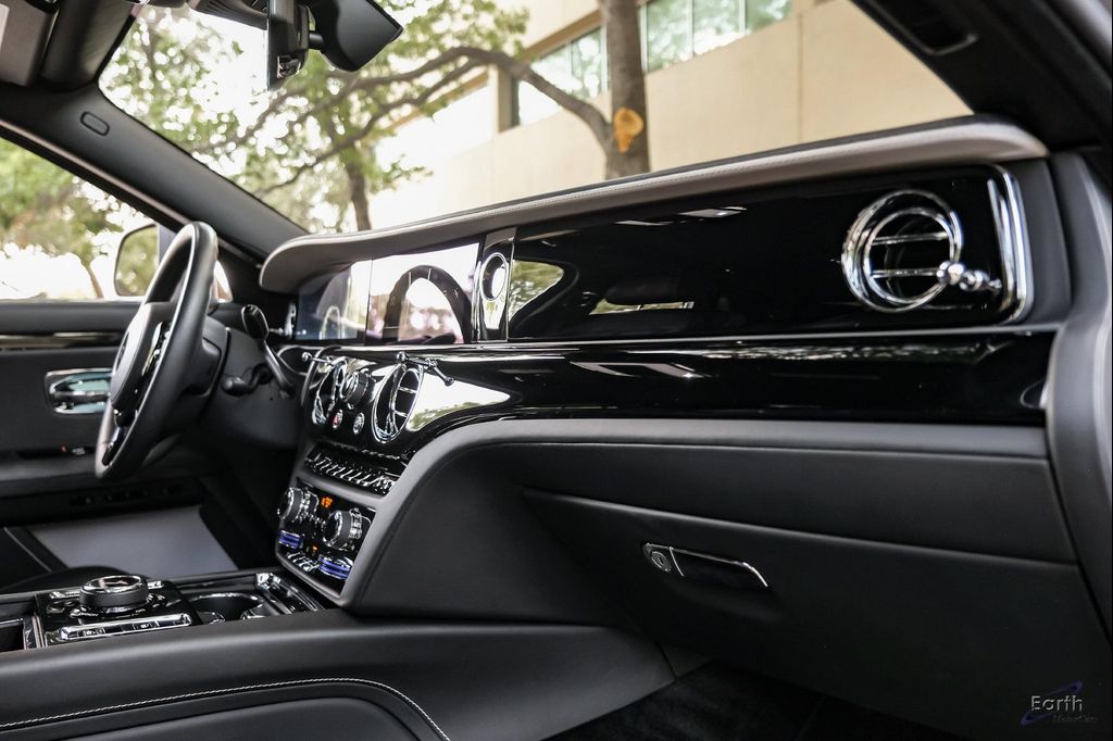 2021 ROLLS-ROYCE GHOST SEDAN — миниатюра 44