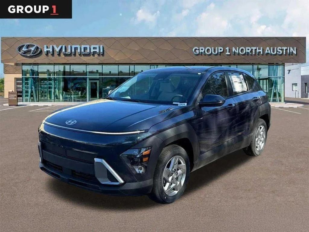 New 2026 Hyundai KONA SE